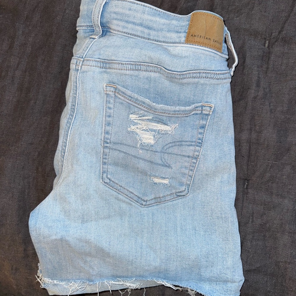 American Eagle High Rise Short